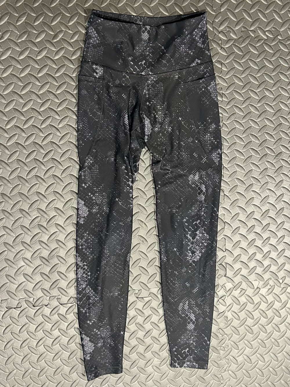 Old Navy Black Snake-Print Leggings